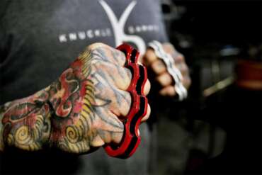 Knuckle Sammys is a Celebrity Favorite